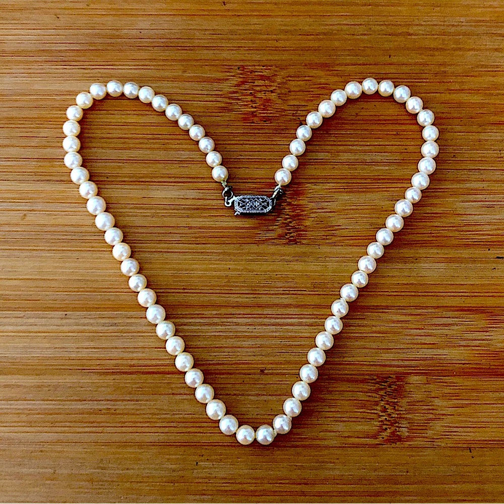 $158  Petite Youth Vintage Estate Pearl Necklace  14 & 1/2 Inches  Sterling